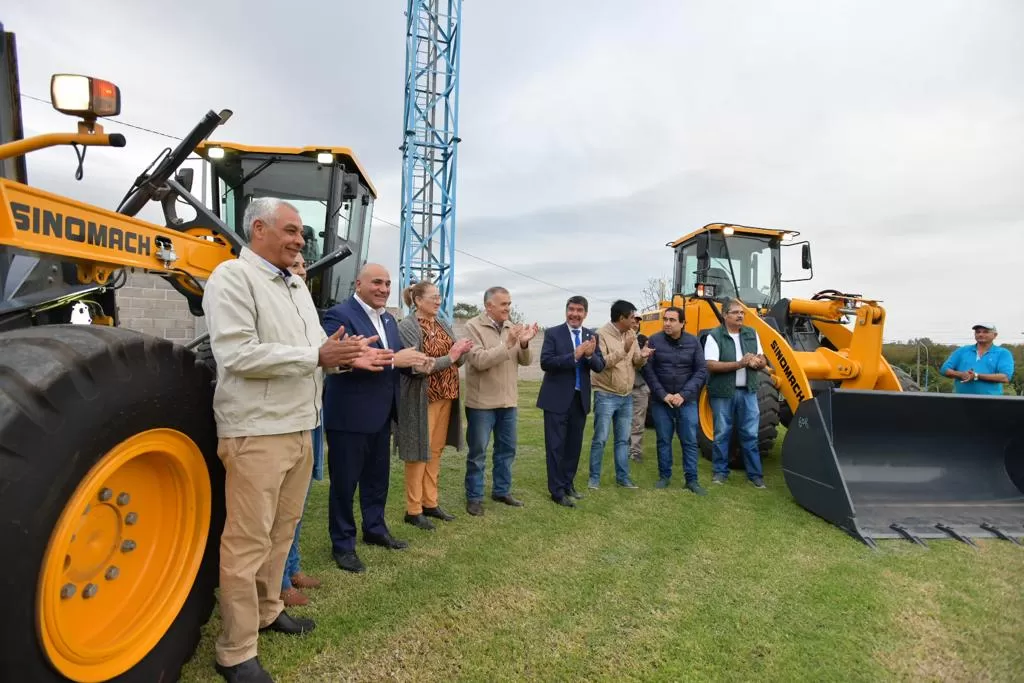 LA COCHA. Manzur, Jaldo y Acevedo estuvieron en la Planta, que ultima detalles para empezar a comercializar sus productos. 