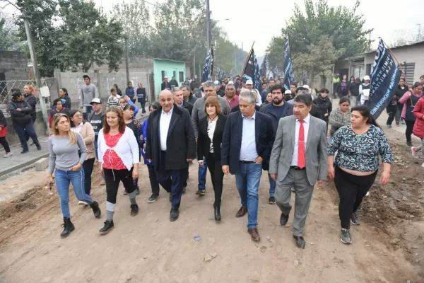 “Alfaro está esperando que Larreta les diga a los tucumanos cuándo votar”, criticó Manzur
