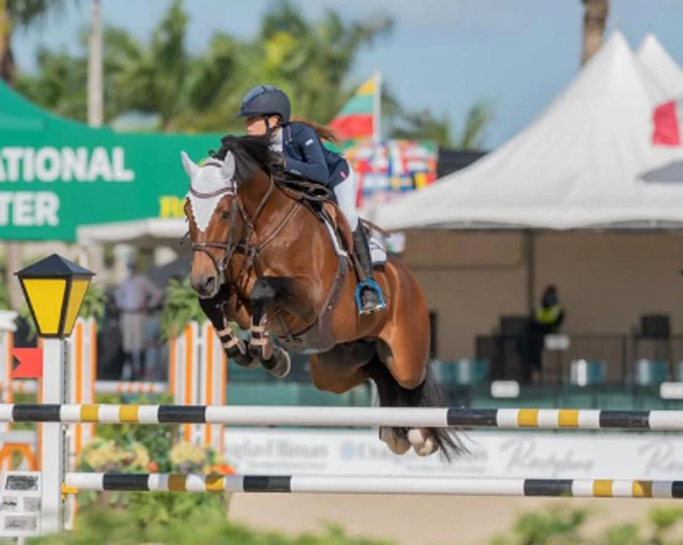  Lourdes Solórzano realizará saltos de gran altura mañana en Tapia.