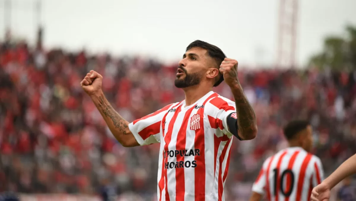 GOLEADOR. Emanuel Dening completó ayer su primer doblete con la camiseta de San Martín.