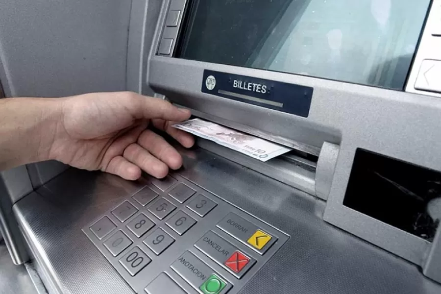 Atención estatales: el jueves comienza el pago del 20% del sueldo