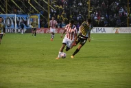 San Martín de Tucumán no pudo contra Almirante Brown y cayó por 1 a 0, en Isidro Casanova