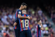 En Barcelona despidieron a Busquets y Jordi Alba y volvieron a pedir por la vuelta de Messi