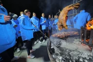 Maestro Puch y los chicos del Sub-20 tuvieron una noche distendida con asado y malambo