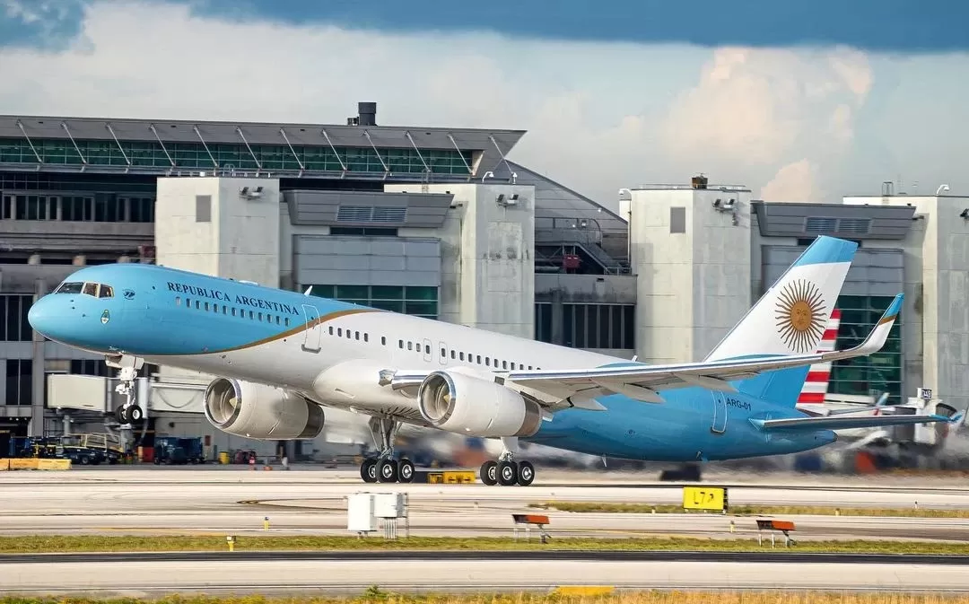 Sergio Massa estrena el nuevo avión presidencial con un viaje a China