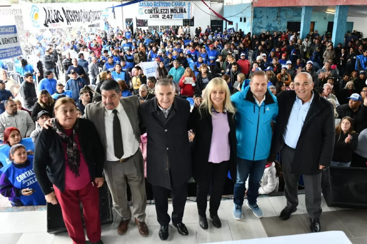 Jaldo y Acevedo fueron respaldados durante un acto en Villa Alem