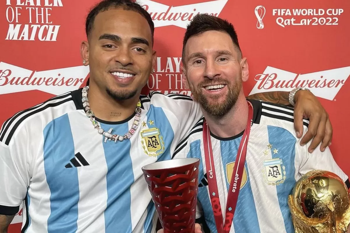 Ozuna y un momento único e inesperado en la final entre la Selección argentina y Francia: “Le entregué la Copa a Messi”