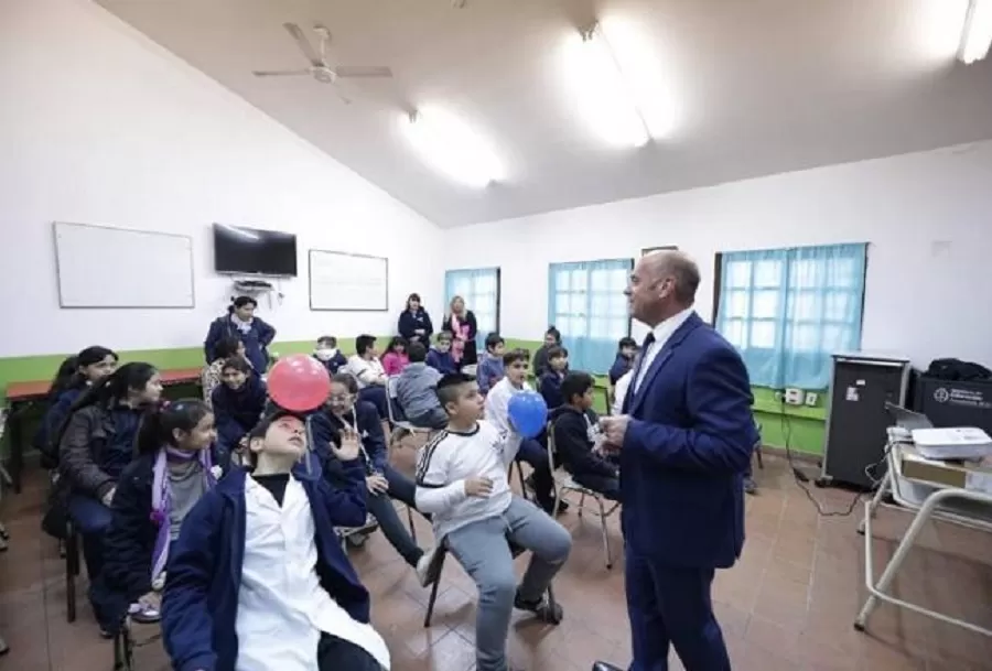 Ya enseñan salud postural en las escuelas de Tucumán