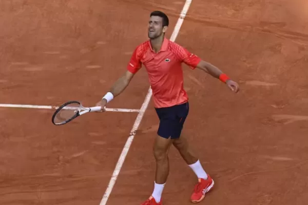 Roland Garros: Djokovic le dio vuelta el partido a Jachánov y se metió en semifinales