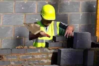 En abril, la construcción cayó 4% y cerró el primer cuatrimestre a la baja