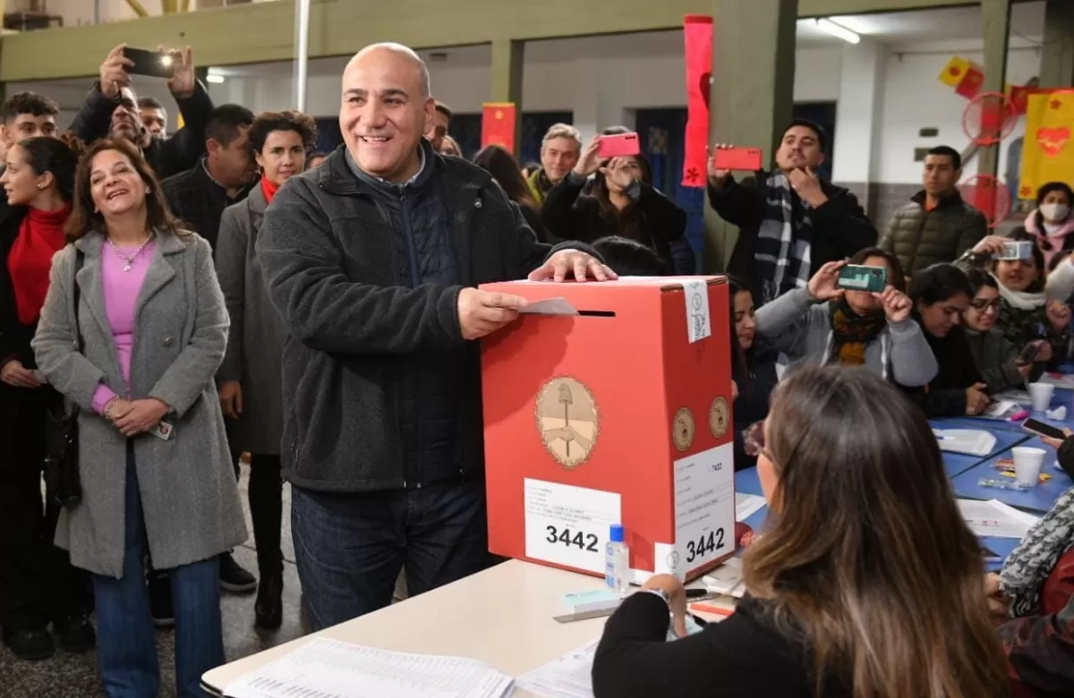 Juan Manzur: Esperemos que sea una jornada cívica tranquila para los tucumanos