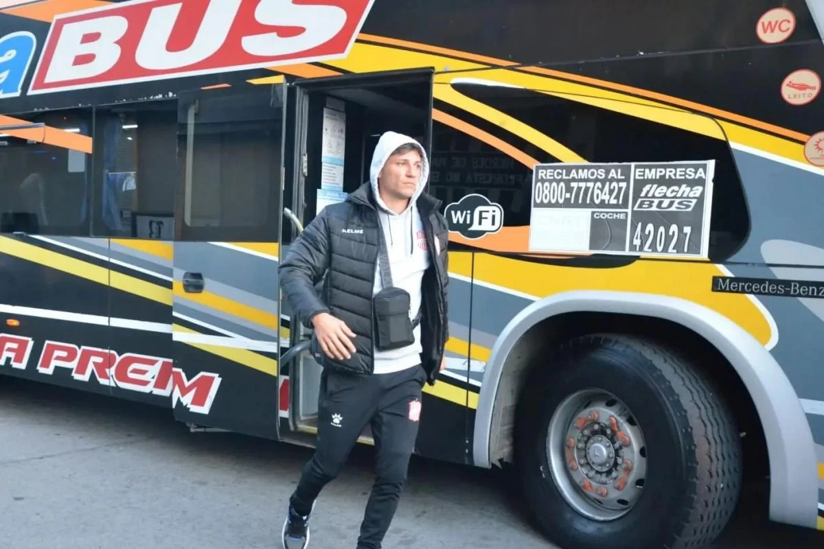 El equipo dirigido por Pablo Frontini ya se encuentra en el Estadio Islas Malvinas para el duelo con el Albo.