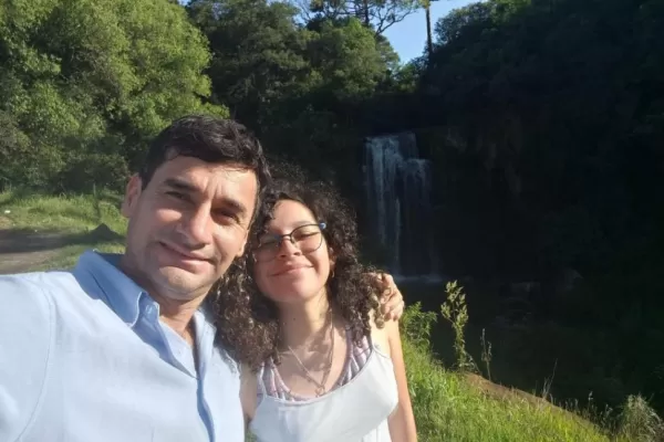 Día del Padre: Adrián y Giulliana, recuerdos en la roca