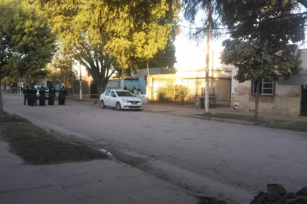 Asesinaron a un hombre que habría tratado de ingresar a una casa para robar