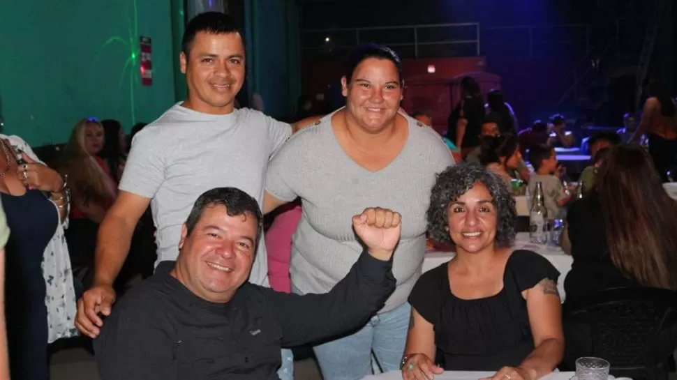 IMPUTADOS. Gustavo Obregón y Fabiana González (arriba) junto a Emerenciano Sena y Marcela Acuña (abajo)  