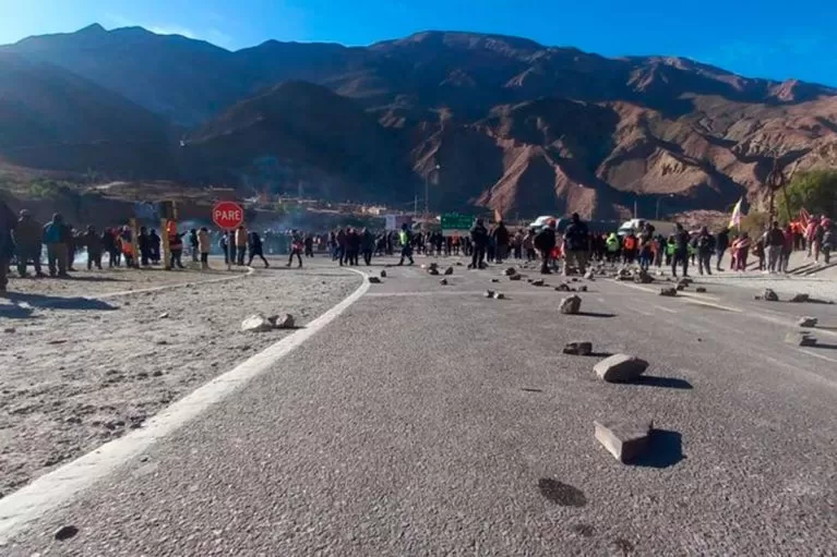 INALTERABLES. Los cortes de ruta se extenderán durante todo el fin de semana largo.   