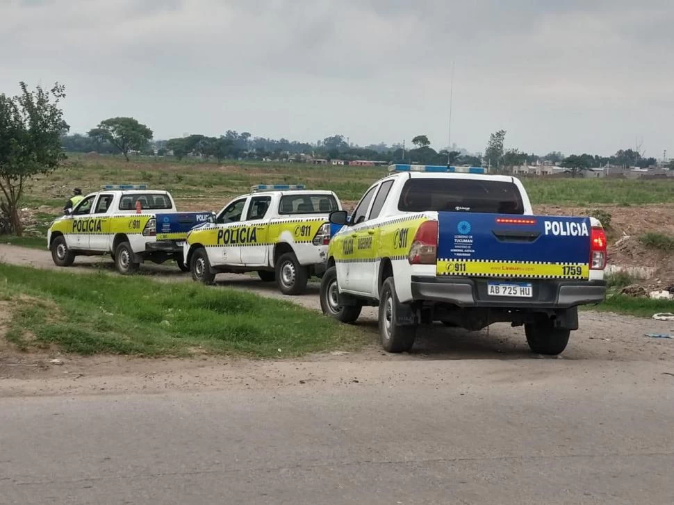 TAREA. Los funcionarios de Seguridad mantuvieron reuniones durante todo el fin de semana para lograr el abastecimiento de combustible. 