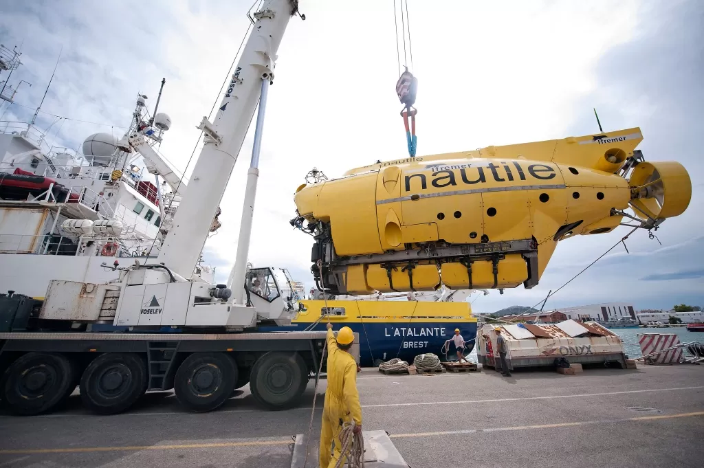 El mini-submarino que lleva cientos de expediciones al fondo del océano.