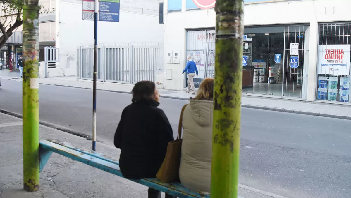 SIN SERVICIO. El conflicto dejó a miles de usuarios sin transporte en toda la provincia.