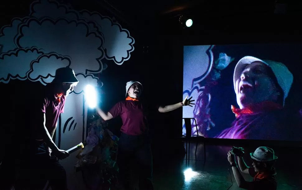 UNA FANTASÍA SURREAL. “La mula endiablada” se desarrolla en un viaje para grabar un hecho misterioso.  