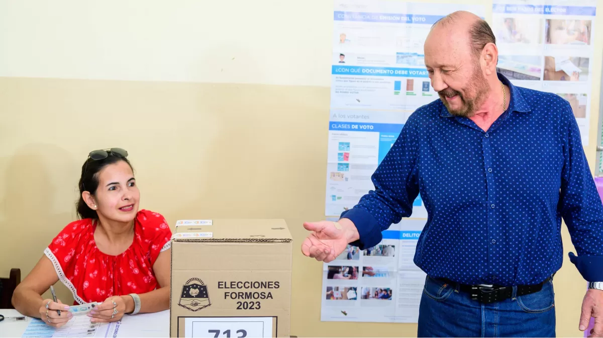 Insfrán votó en Formosa. FOTO TOMADA DE TWITTER