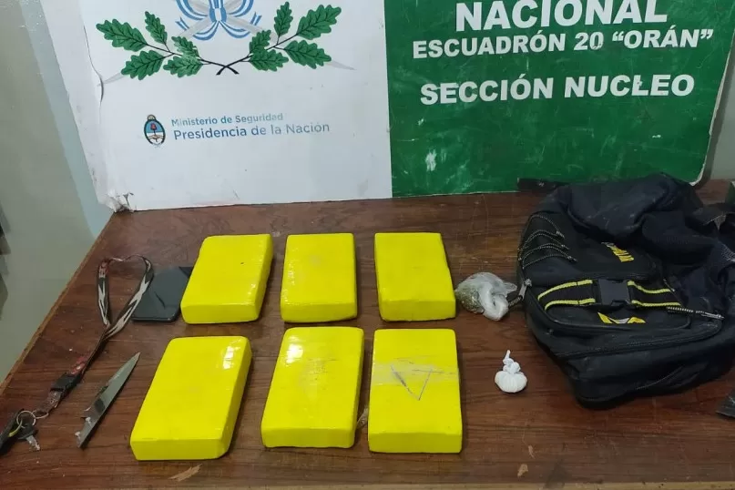 Secuestro de paquetes con droga. FOTO GENDARMERÍA NACIONAL