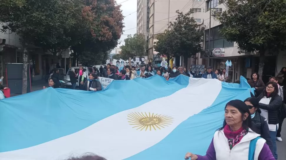 EXPECTATIVAS. Los docentes anunciarán en las próximas horas su decisión sobre la oferta salarial que elevó el Gobierno para destrabar el conflicto.