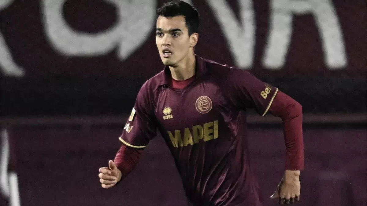 Felipe Aguilar, el jugador de Lanús que denunció haber recibido insultos racistas ante Talleres.