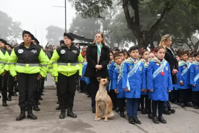 En Banda del Río Salí, 3.000 alumnos prometieron lealtad a la Bandera Nacional