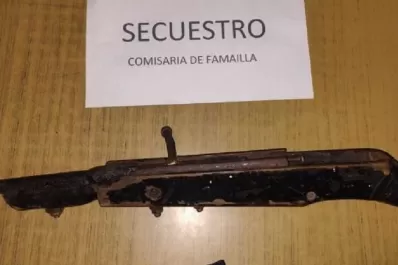 Famaillá: encontraron en el patio de una escuela un arma usada en un robo