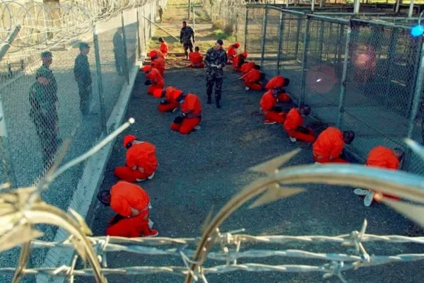 “Los presos de Guantánamo sufren torturas constantes”