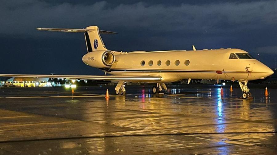 El avión privado en el que Messi y su familia viajan por el mundo.