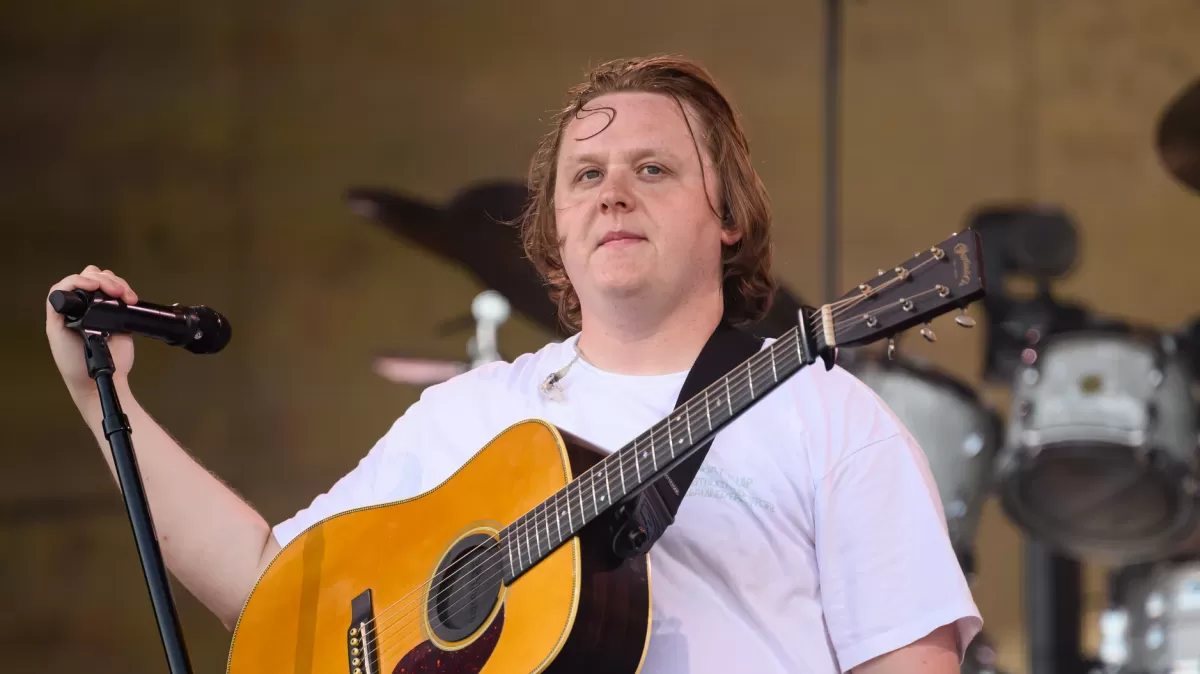 Lewis Capaldi sufrió un episodio de Tourette en pleno show