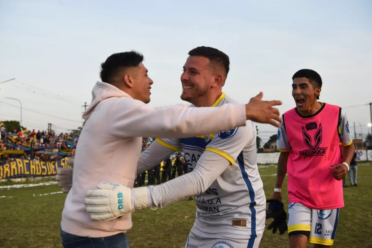 Galería de fotos: San Pablo venció por penales a  Deportivo Llorens