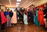 El “guardarropa de fiestas” de las tucumanas nació en un call center