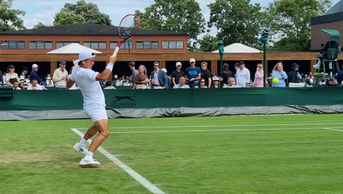 MALAS DECISIONES. Sebastián Baéz no aprovechó su momento y se terminó su estadía en Londres.