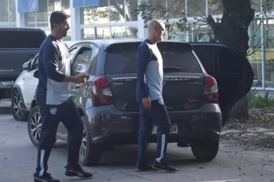 La dupla Orsi-Gómez dirigió la primera práctica de la nueva etapa en Atlético Tucumán