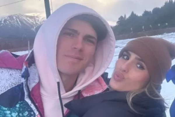 Las cariñosas fotos que Julieta Poggio compartió junto a Marcos Ginocchio en la nieve de Bariloche