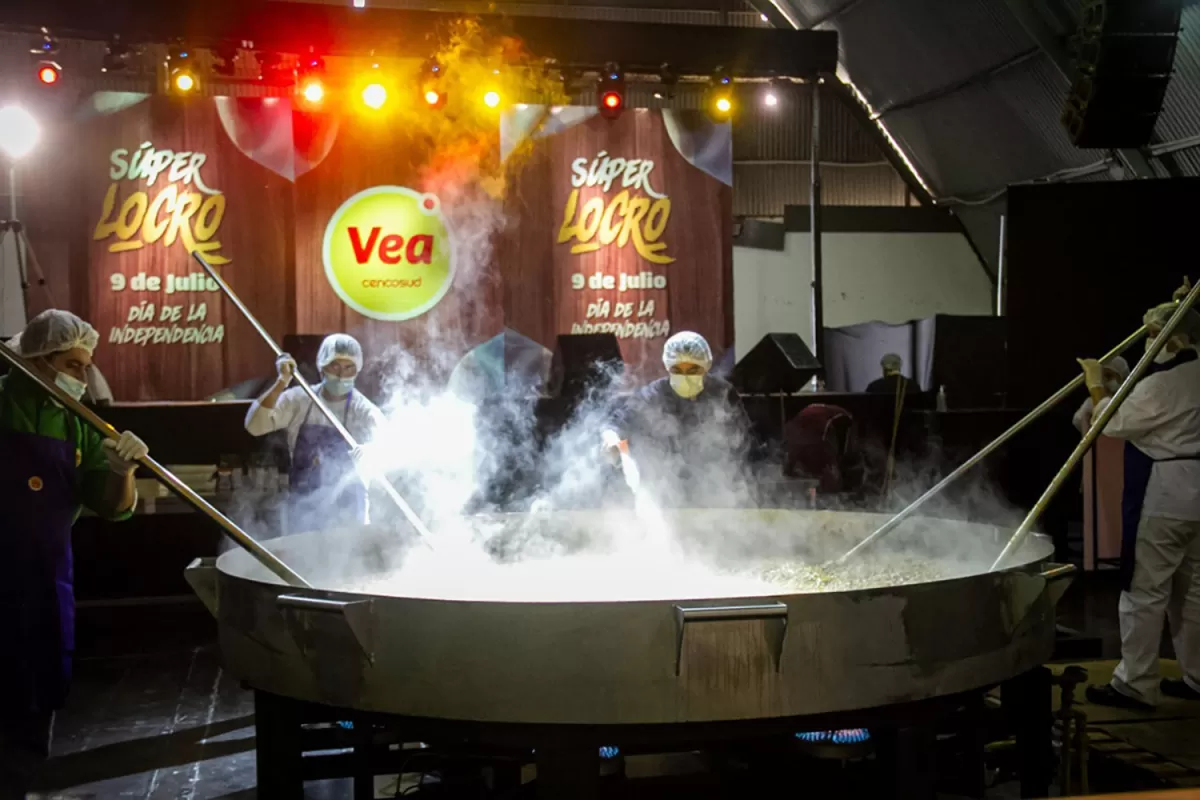 9 de Julio: súper locro patrio de la mano de Supermercados Vea