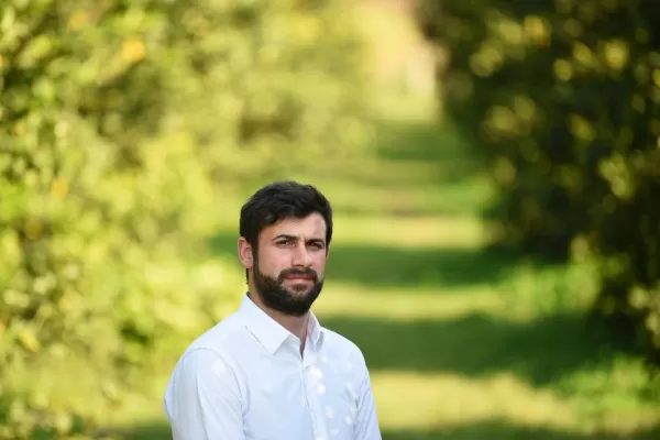 Con visión de largo plazo y azúcar, elaboran los químicos biodegradables que pide el mundo