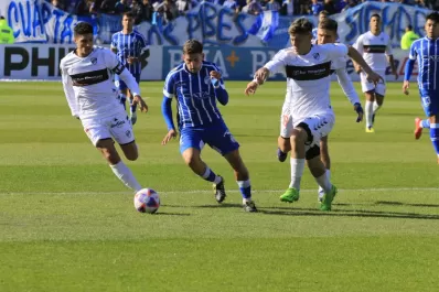 Godoy Cruz le ganó sobre la hora a Platense en Mendoza