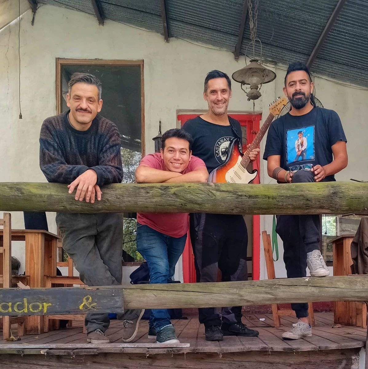 LOS MÚSICOS. Julio Zavalia, Harry Ferreyra, Mariano Riccio y Negro Burgo. 