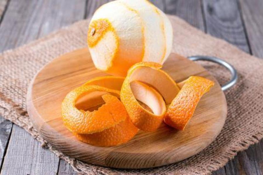 Cómo preparar el té de cáscaras de naranja.