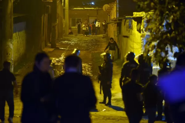 Crimen del policía: “Tener que cuidar a los que deben cuidarnos es llegar al límite de lo inimaginable”