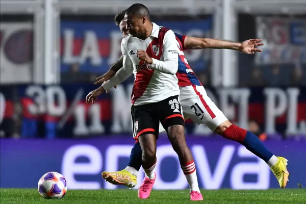 River empató ante San Lorenzo y quedó a las puertas del título