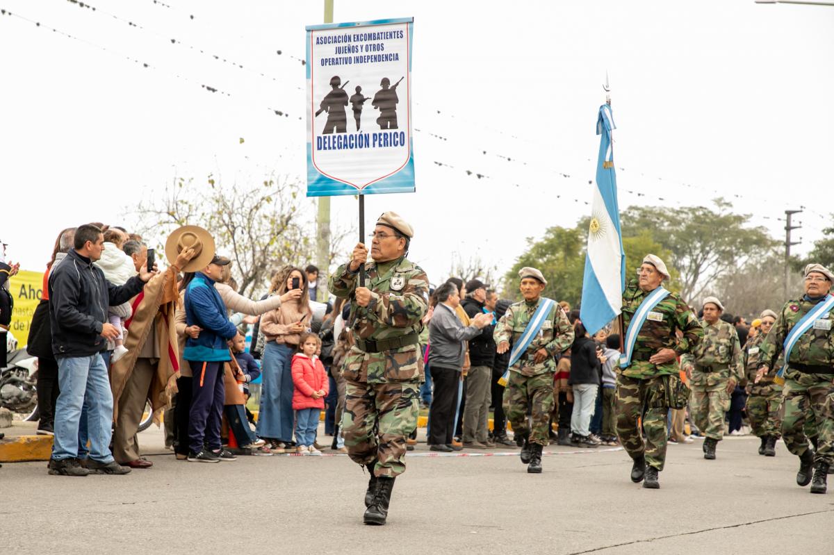 DESFILE. Participaron distintas agrupaciones de Veteranos del Operativo Independencia.