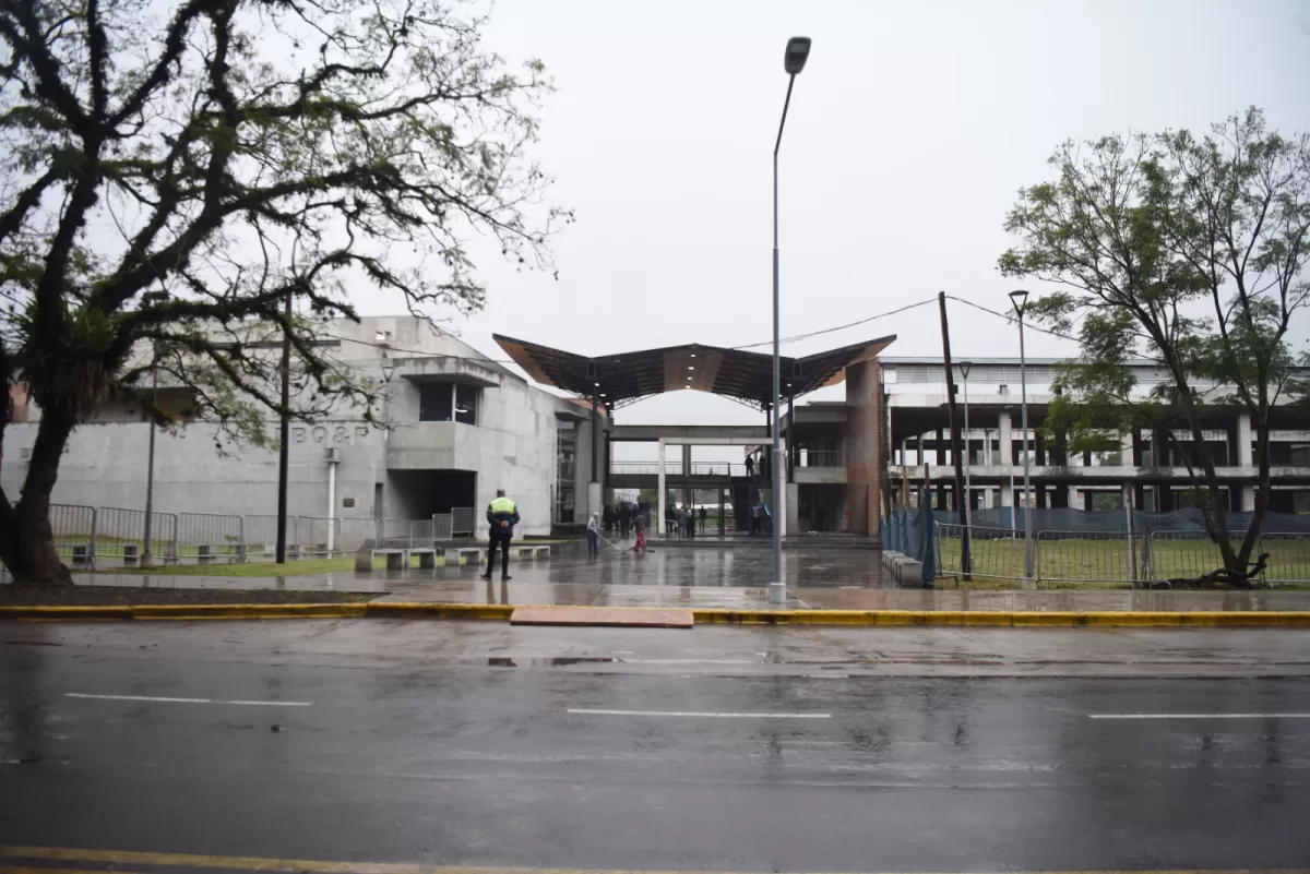 Alberto Fernández se comprometió a completar el edificio de Bioquímica