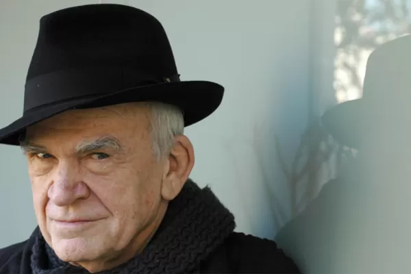 Murió el escritor Milan Kundera, autor de “La insoportable levedad del ser”