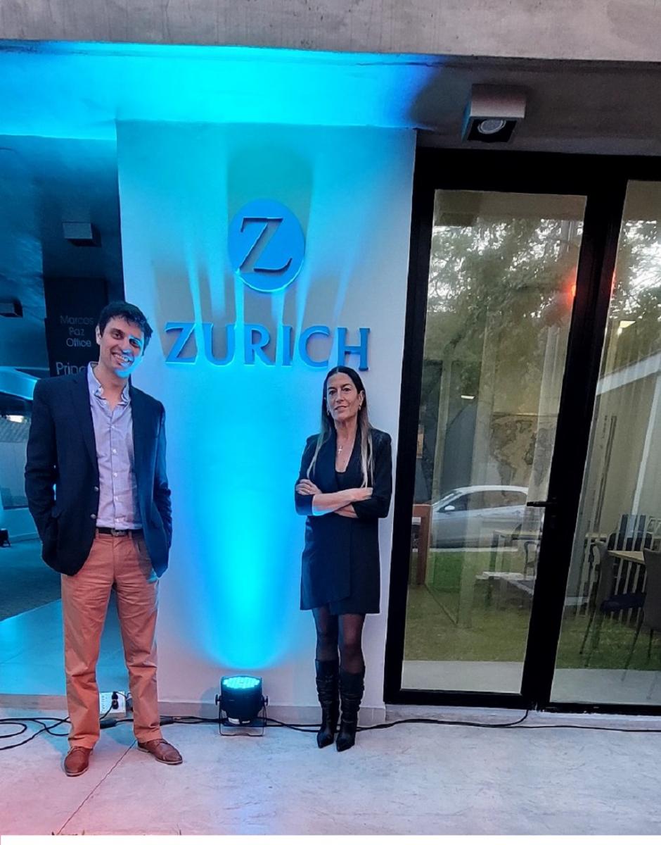 Braulio Soria, Gerente Oficina Tucumán de Zurich junto a Lucrecia Podestá. 