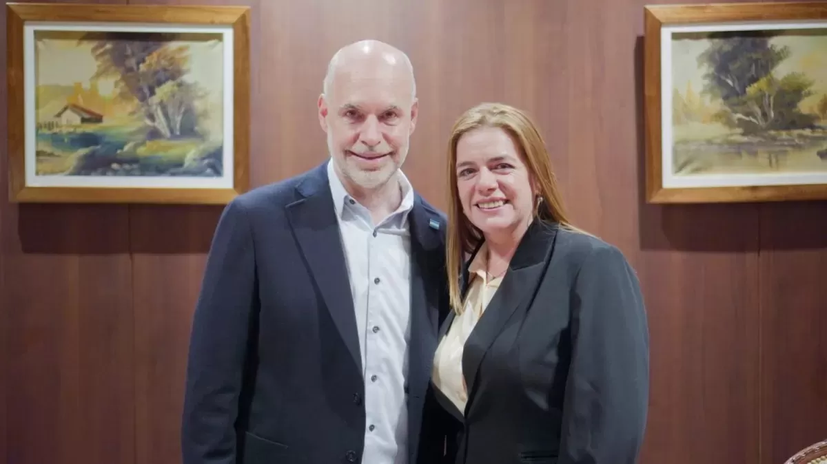 AMAYA JUNTO A RODRÍGUEZ LARRETA.